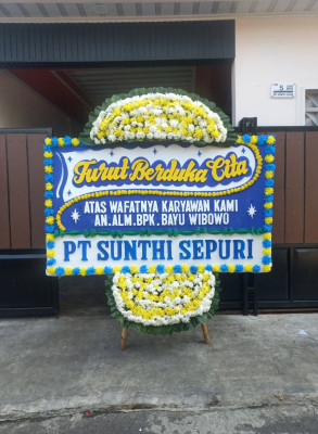 Papan Bunga Duka di Dujung Sakti