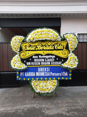 Papan Bunga Duka di Dujung Sakti